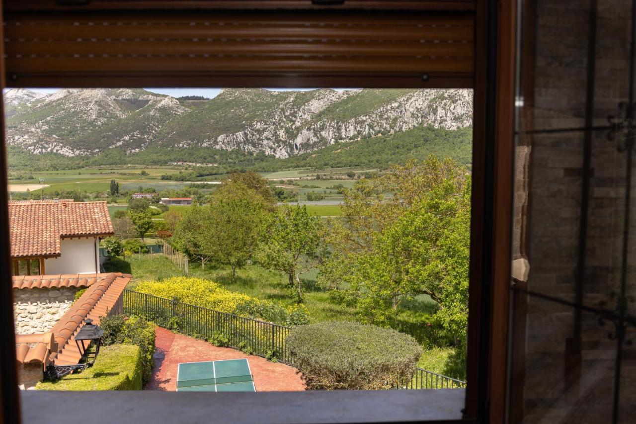 Hostal Legaire Etxea Ibarguren Exterior foto