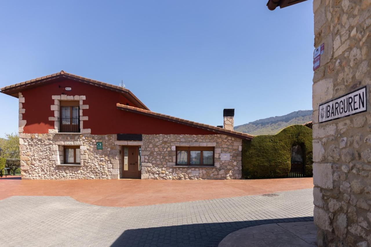 Hostal Legaire Etxea Ibarguren Exterior foto